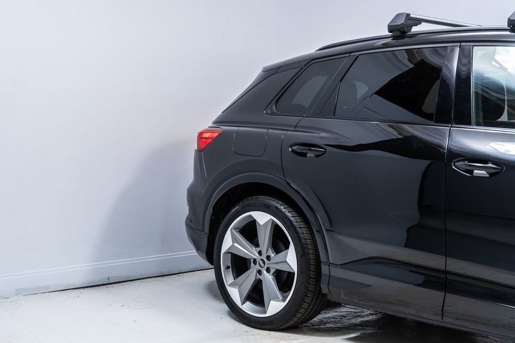 Used 2025 Audi Q4 e-tron Premium Plus w/ Premium Plus AWD/4WD image 11