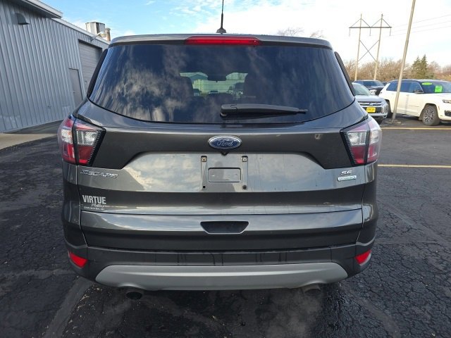 Used 2017 Ford Escape SE image 6