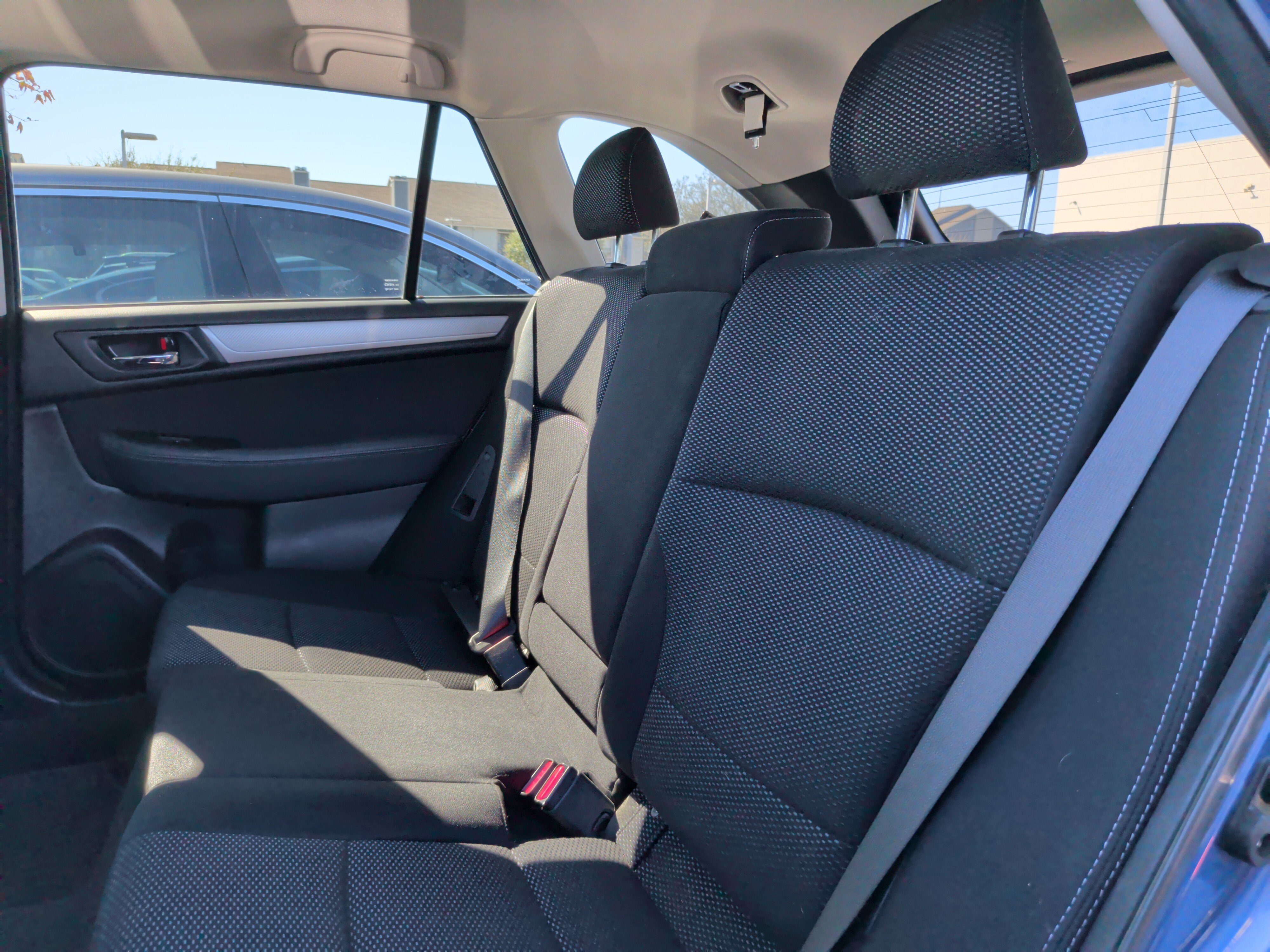 Used 2019 Subaru Outback 2.5i Premium image 35