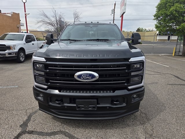 Used 2026 Ford F250 Platinum AWD/4WD image 3