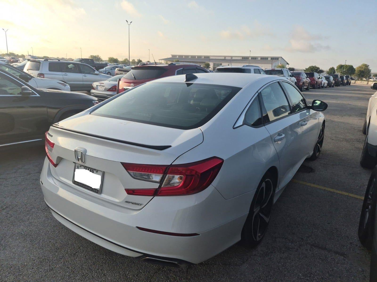 Used 2022 Honda Accord Sport image 3