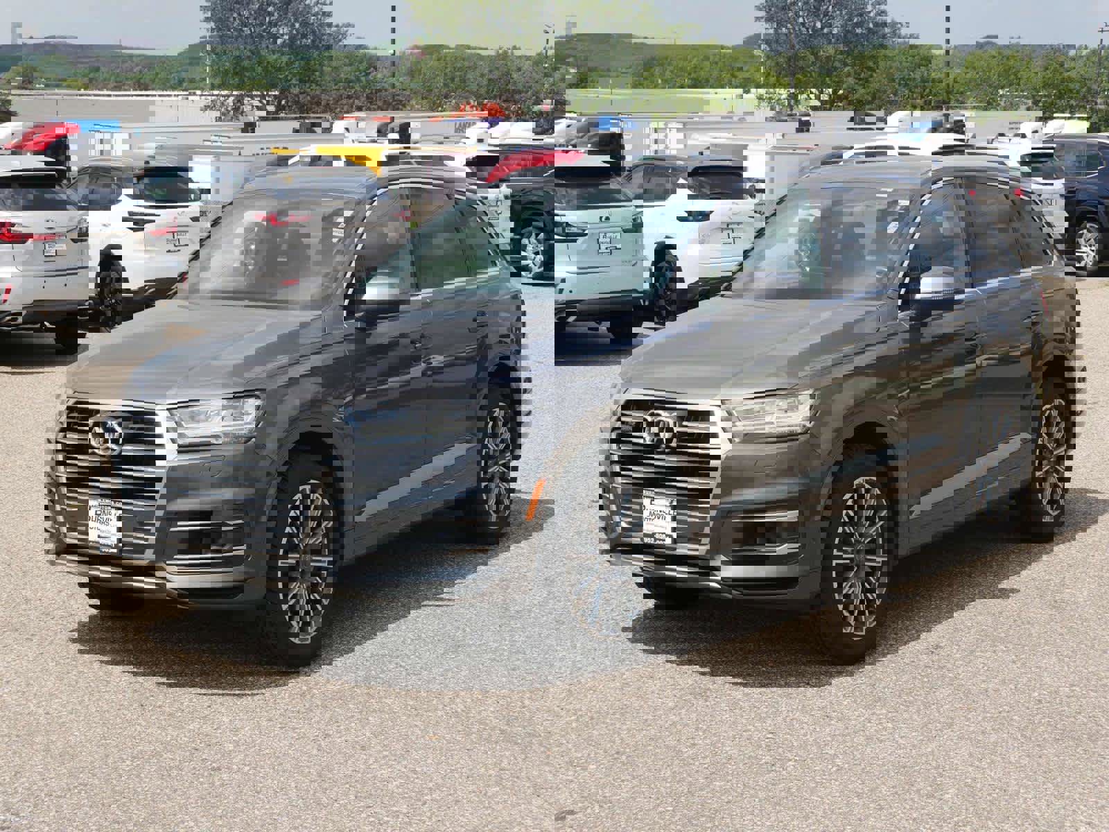 Used 2019 Audi Q7 3.0T Premium Plus w/ Premium Plus Package image 3