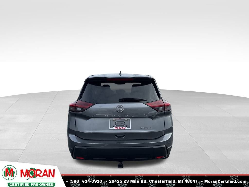 Used 2024 Nissan Rogue SV image 4
