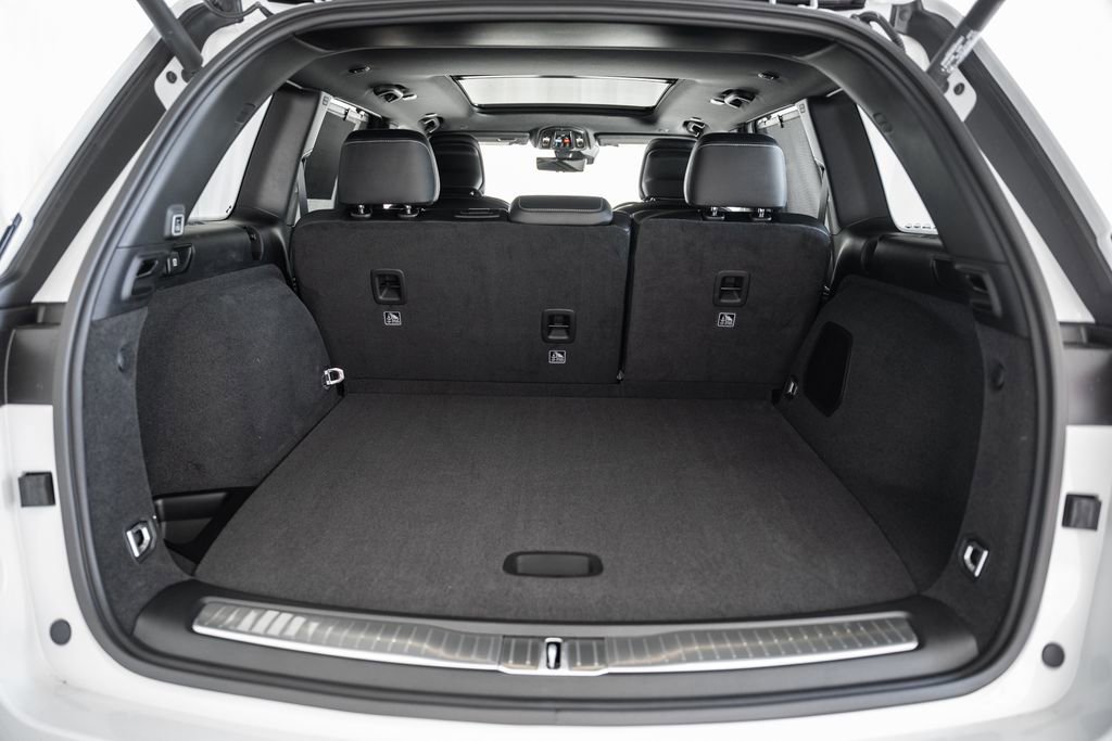 New 2025 Jeep Grand Cherokee Overland w/ Adv Protech Group III image 9