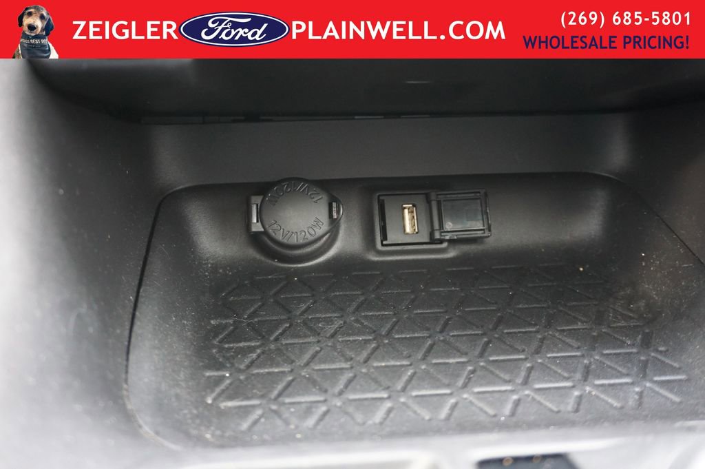 Used 2022 Toyota RAV4 XLE w/ Convenience Package image 22