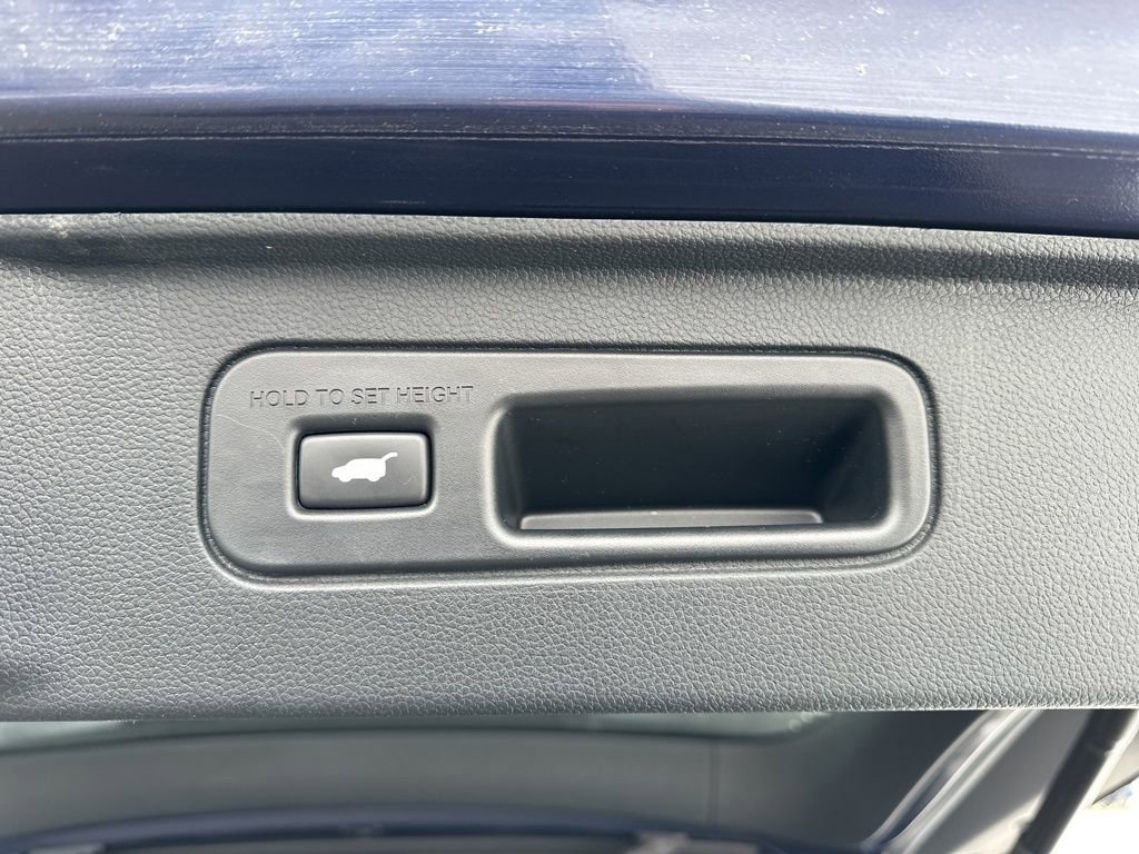 Used 2024 Honda Pilot EX-L image 11