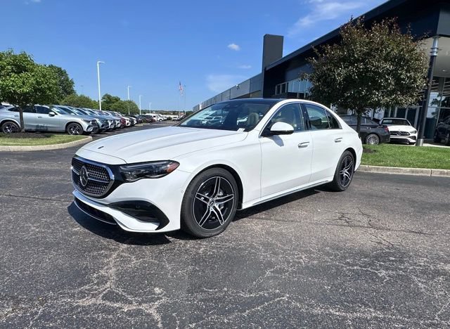 New 2026 Mercedes-Benz E 350 4MATIC Sedan image 5