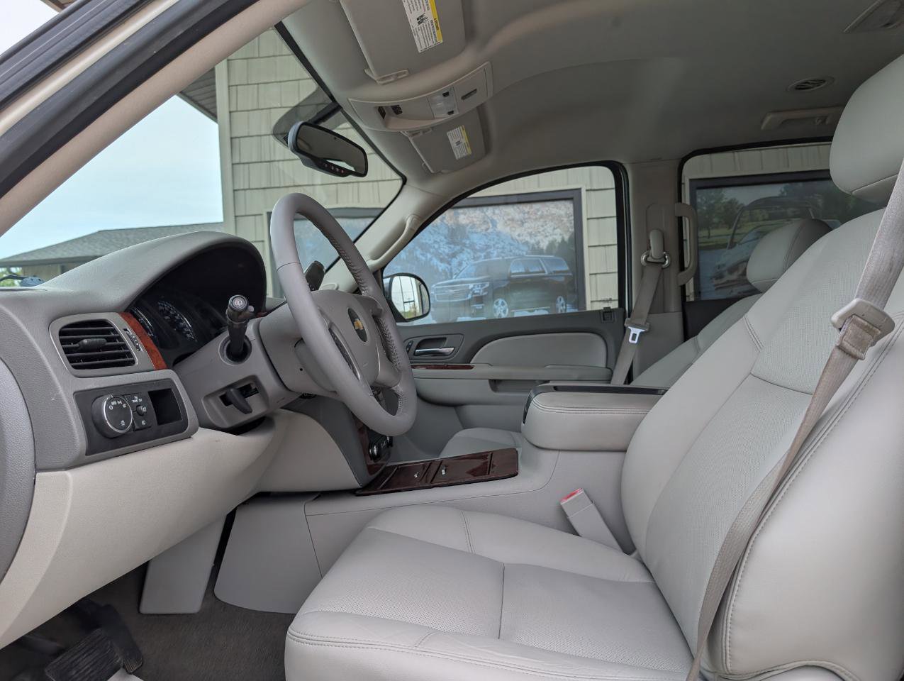 Used 2013 Chevrolet Tahoe LTZ image 13