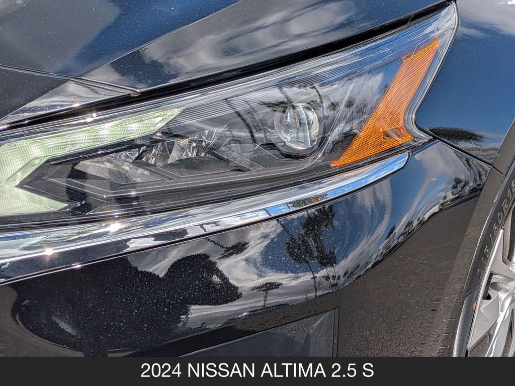 Used 2024 Nissan Altima 2.5 S FWD image 10