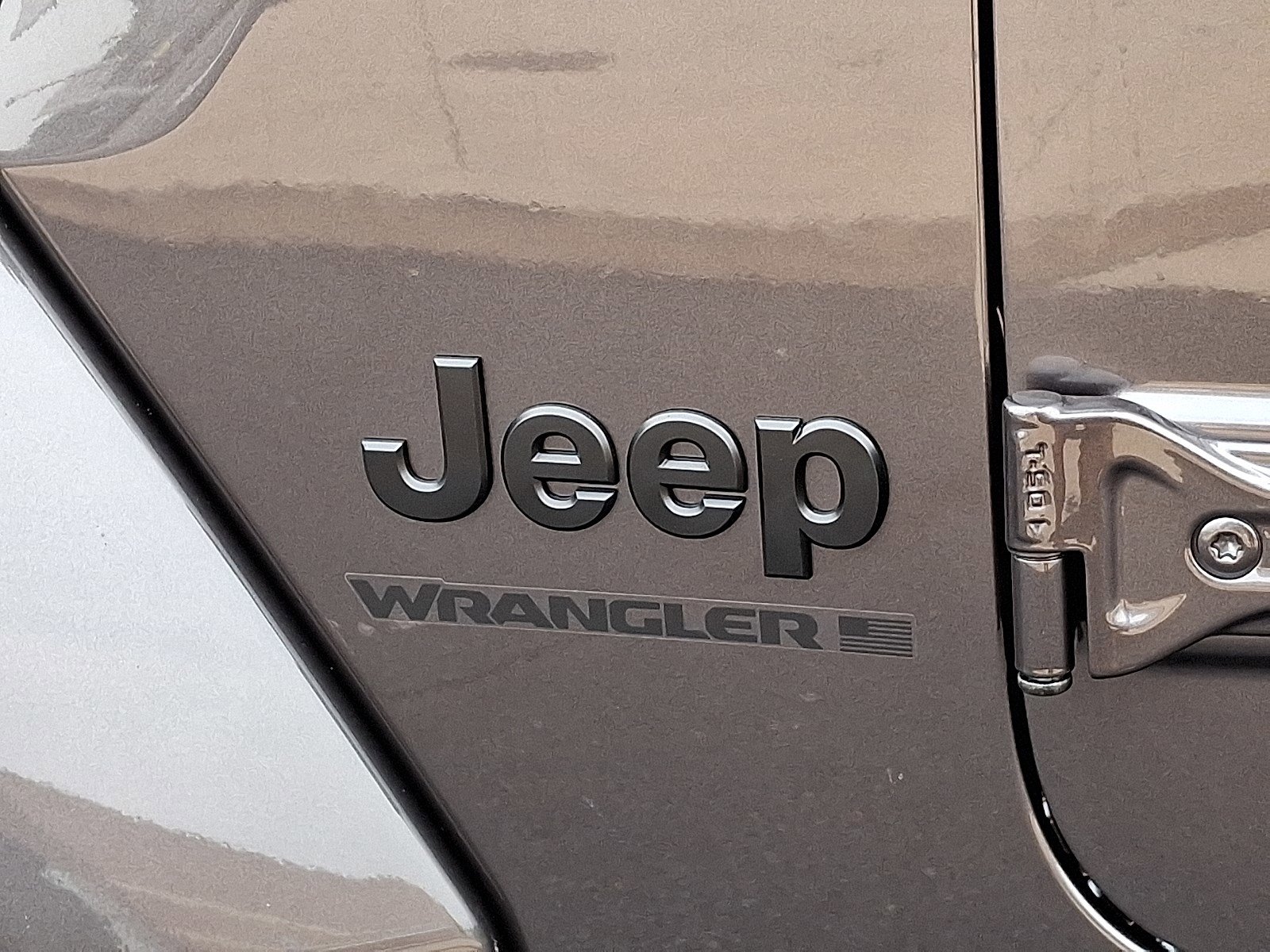 New 2025 Jeep Wrangler Sahara image 16