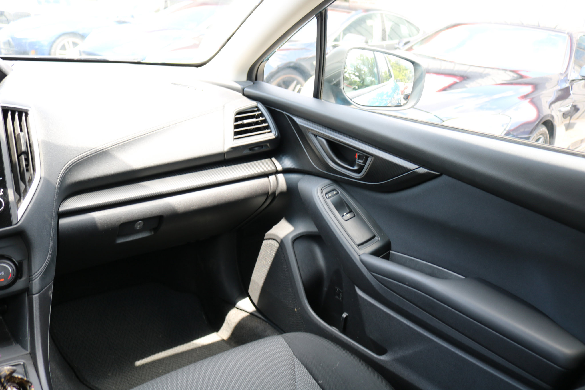 Used 2017 Subaru Impreza 2.0i image 33