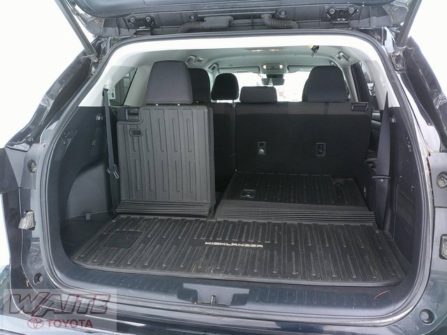 Certified 2022 Toyota Highlander LE image 26