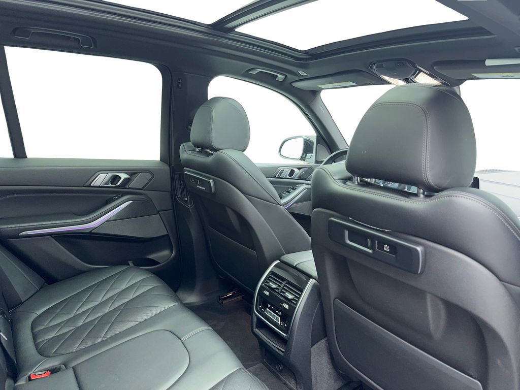 Used 2023 BMW X5 xDrive40i w/ M Sport Package image 49