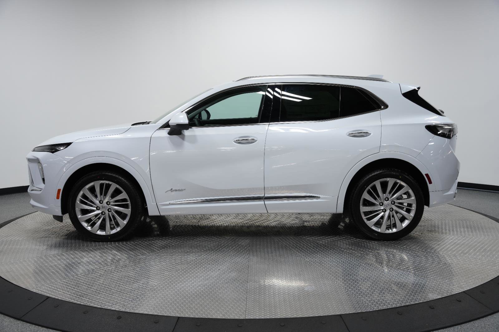 New 2026 Buick Envision Avenir image 5