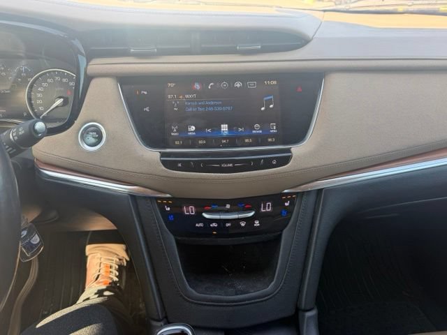 Used 2017 Cadillac XT5 Platinum w/ Driver Assist Package AWD/4WD image 17