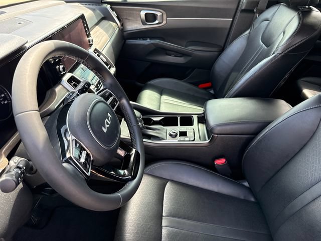 Used 2022 Kia Sorento EX FWD image 19