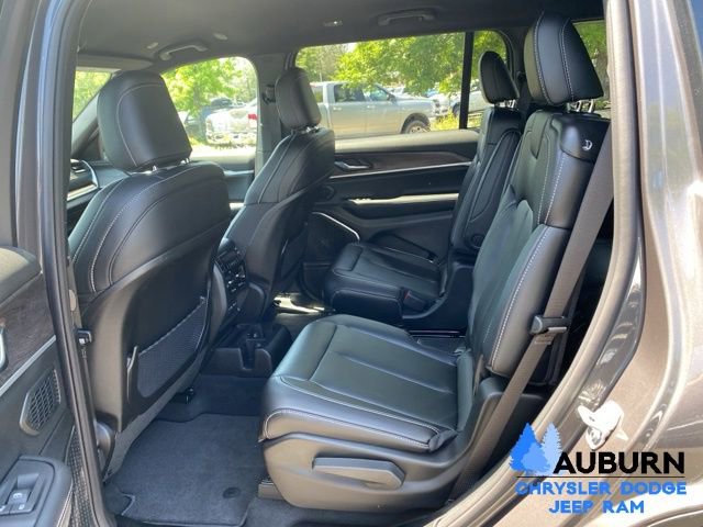 New 2026 Jeep Grand Cherokee L Limited w/ Trailer Tow Package AWD/4WD image 26