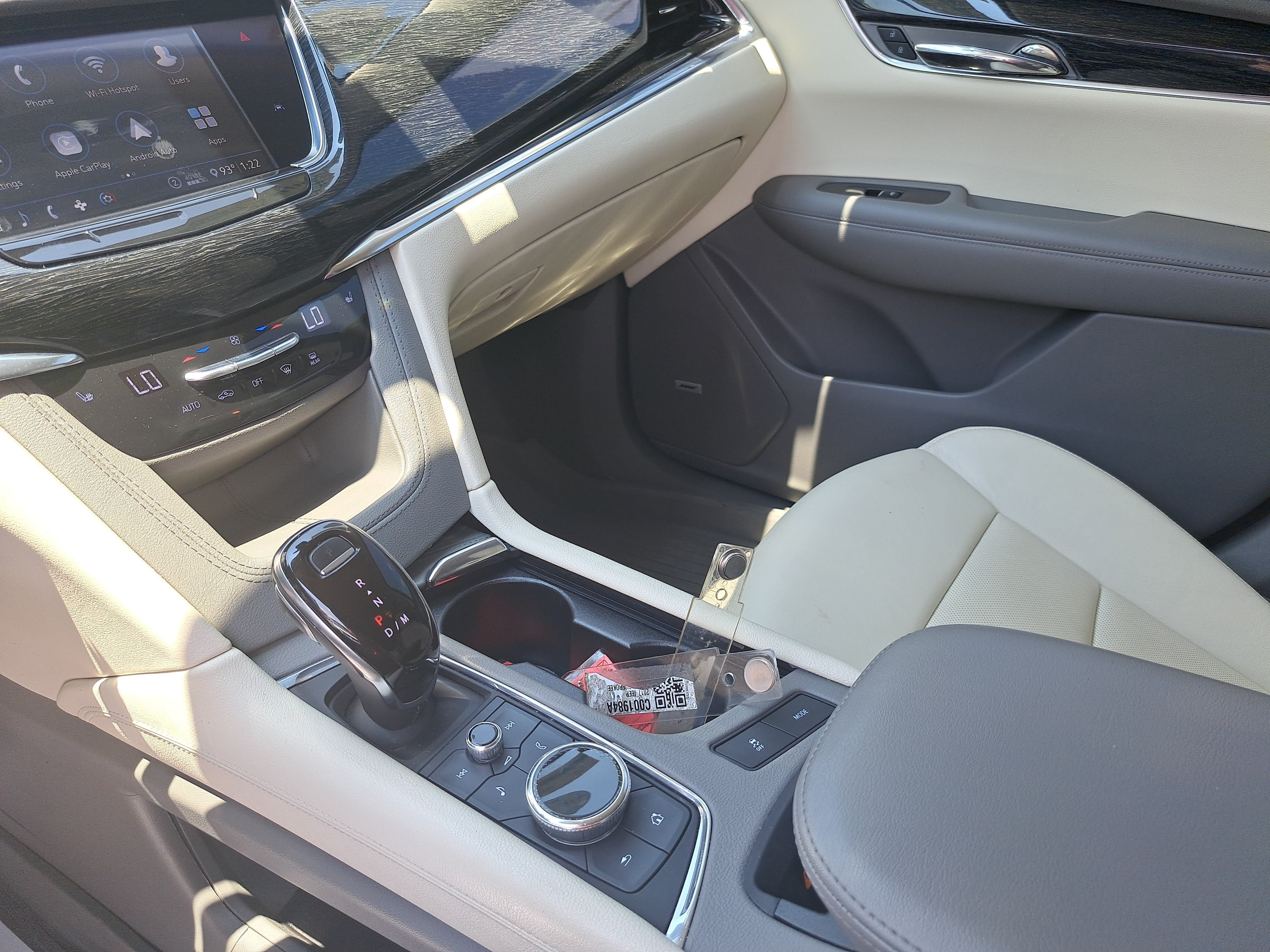 Used 2020 Cadillac XT6 Premium Luxury FWD image 25
