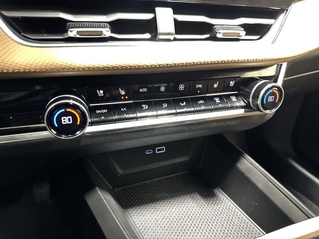 Used 2025 Chevrolet Equinox ACTIV w/ Safety and Technology Package image 21