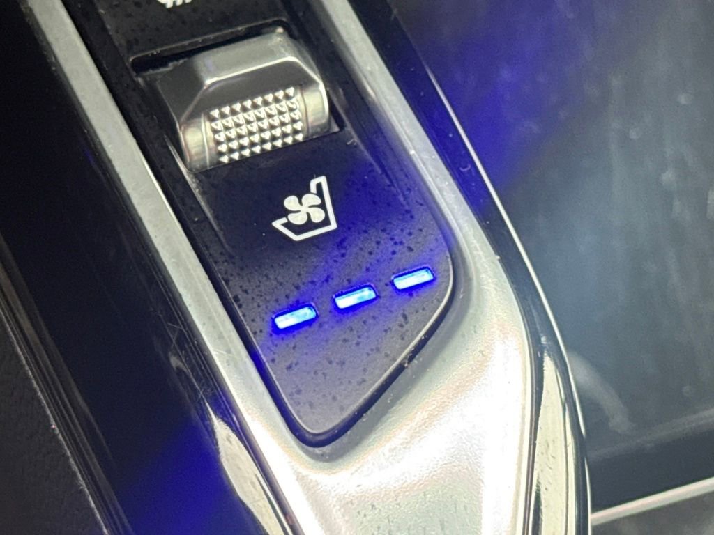 Used 2022 Kia Sorento SX Prestige AWD/4WD image 47