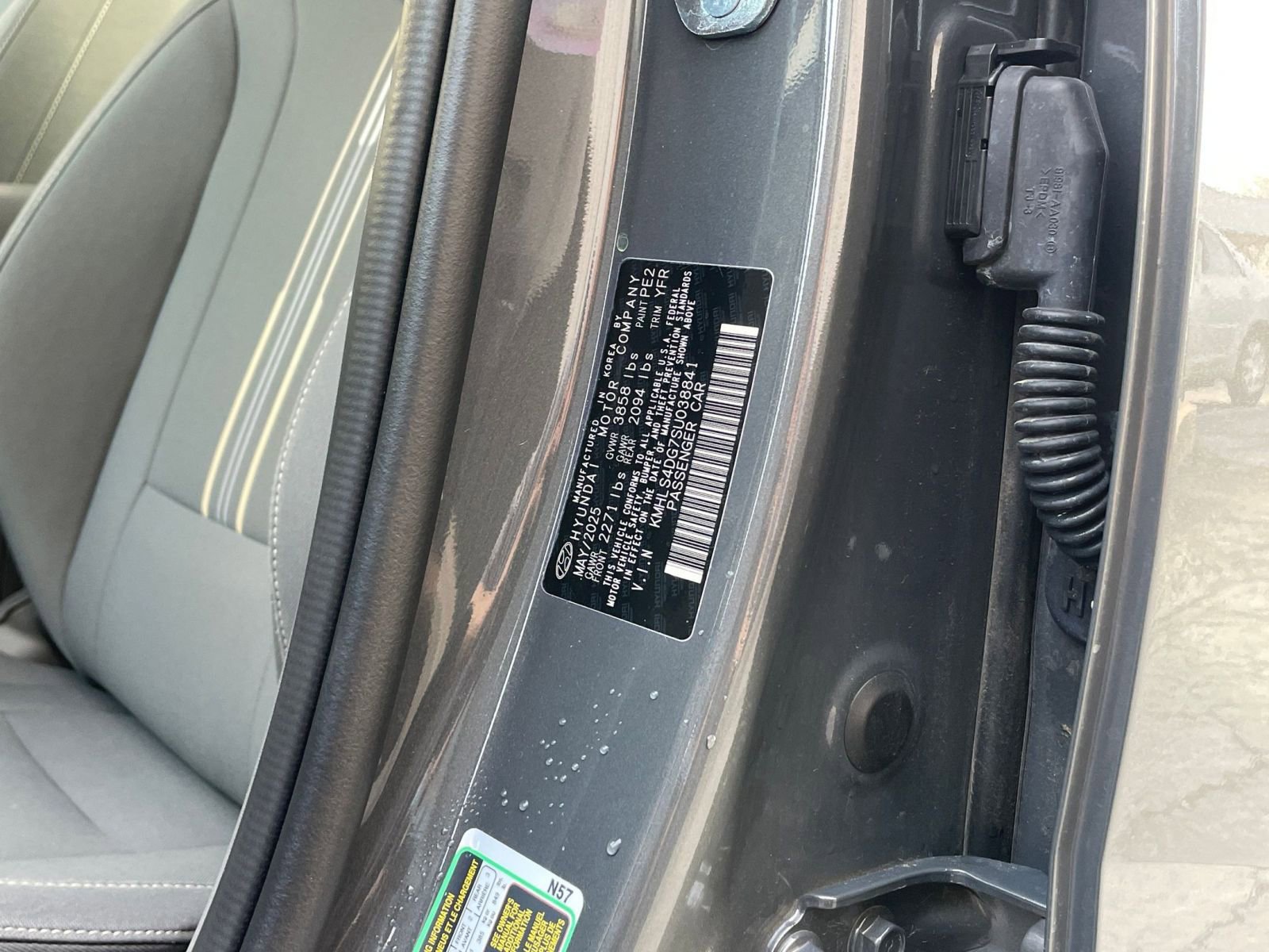 Used 2025 Hyundai Elantra SEL image 30