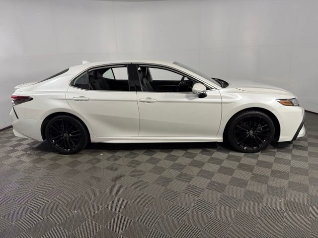 Used 2023 Toyota Camry XSE FWD image 10