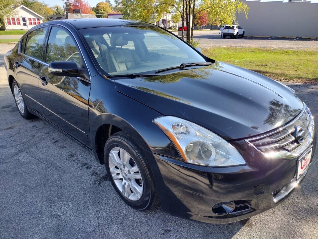 Used 2012 Nissan Altima 2.5 SL w/ 2.5SL Pkg FWD image 3