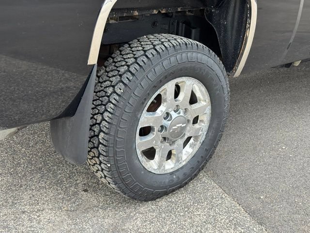 Used 2011 Chevrolet Silverado 3500 LT w/ Interior Plus Package AWD/4WD image 34