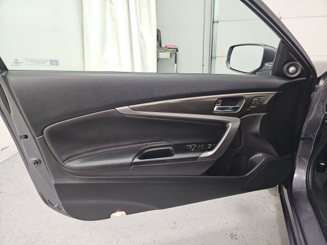 Used 2017 Honda Accord Touring image 12