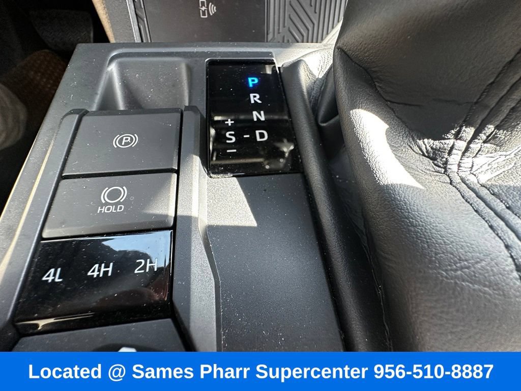 Used 2024 Toyota Tacoma Limited w/ Limited Package (LT) AWD/4WD image 26