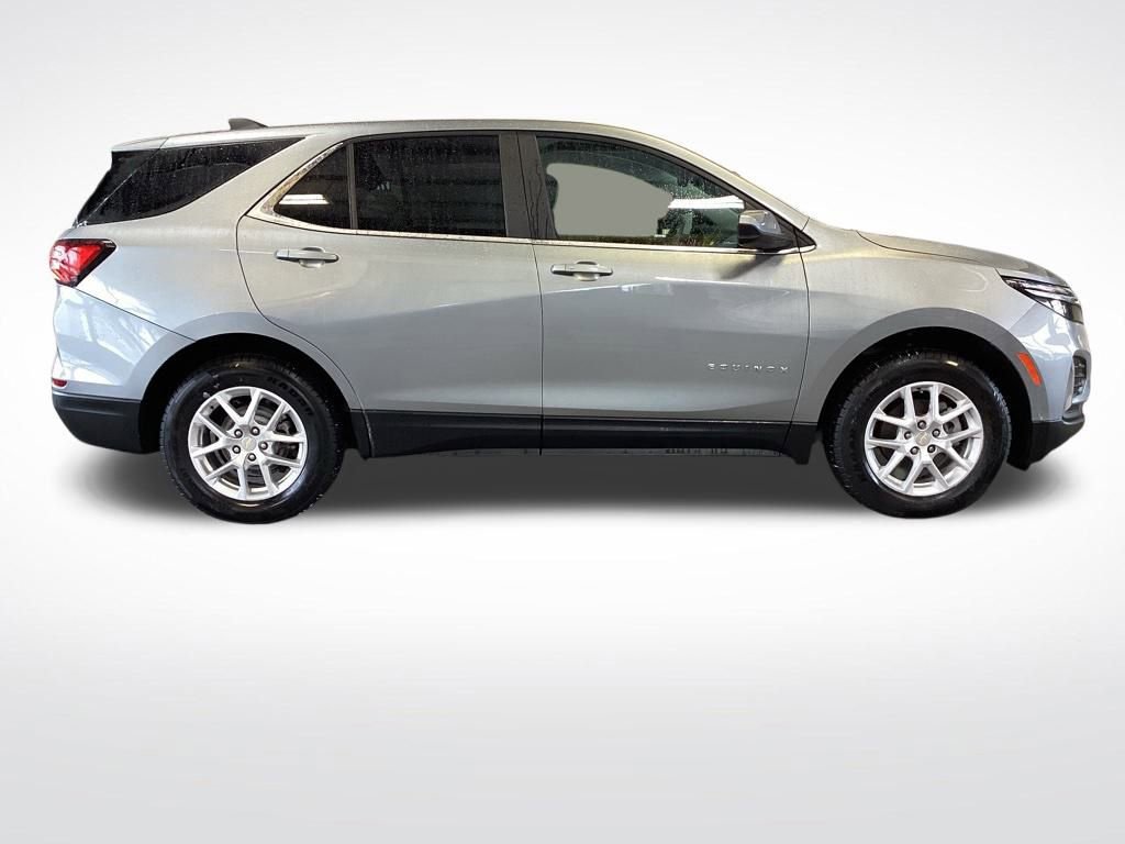 Used 2023 Chevrolet Equinox LT AWD/4WD image 12