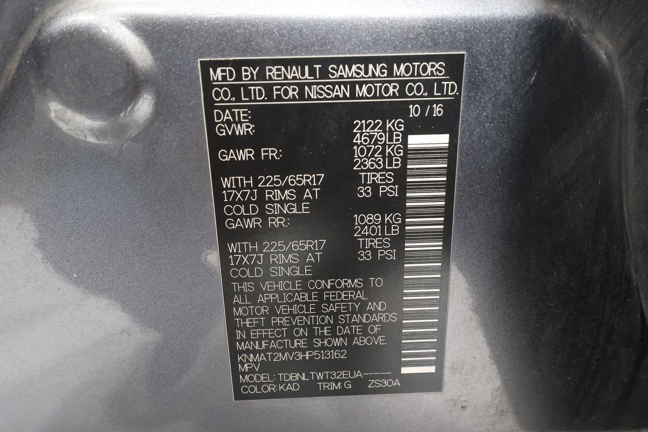 Used 2017 Nissan Rogue SV w/ SV Premium Package image 32