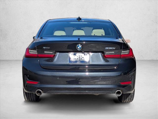 Used 2022 BMW 330i xDrive Sedan w/ Driving Assistance Package image 7