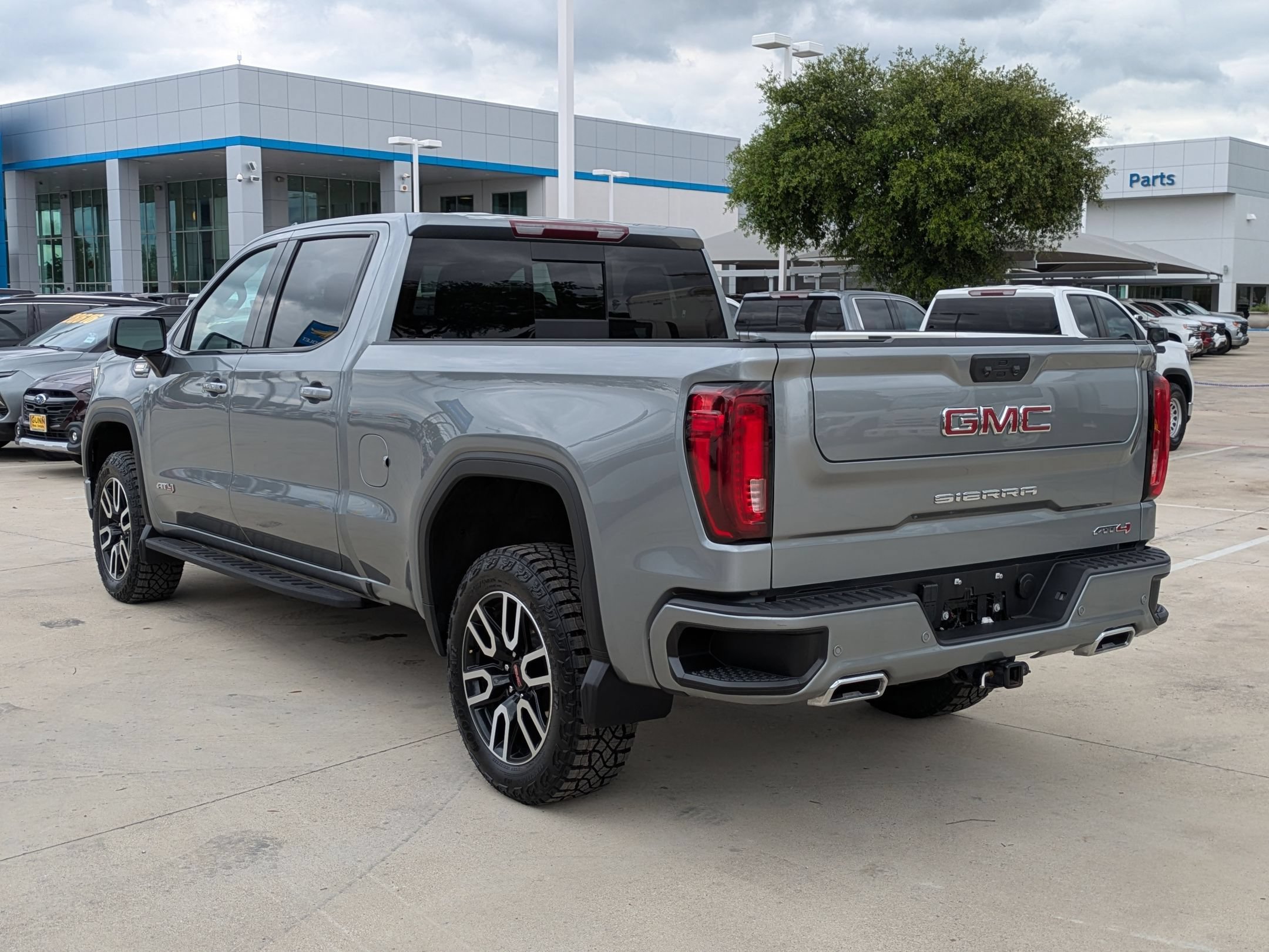 Certified 2024 GMC Sierra 1500 AT4 w/ AT4 Premium Package AWD/4WD image 5