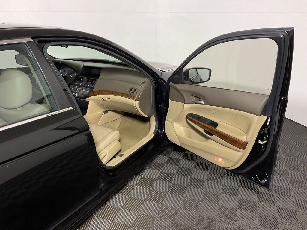 Used 2010 Honda Accord EX-L image 34