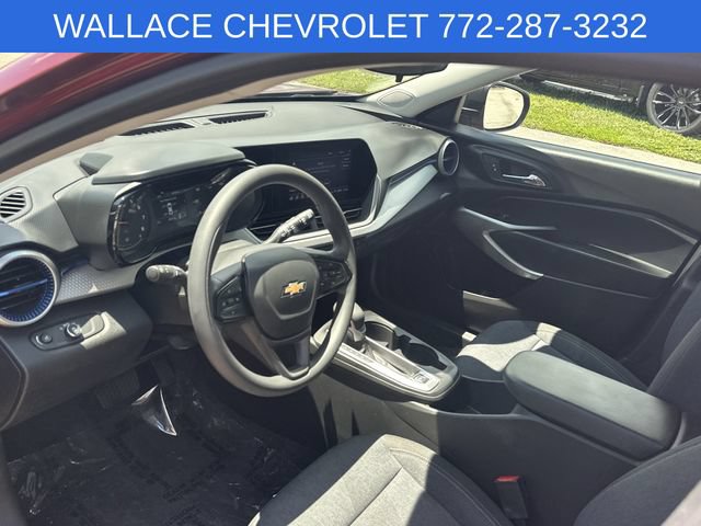 Used 2024 Chevrolet Trax LS w/ Driver Confidence Package FWD image 15