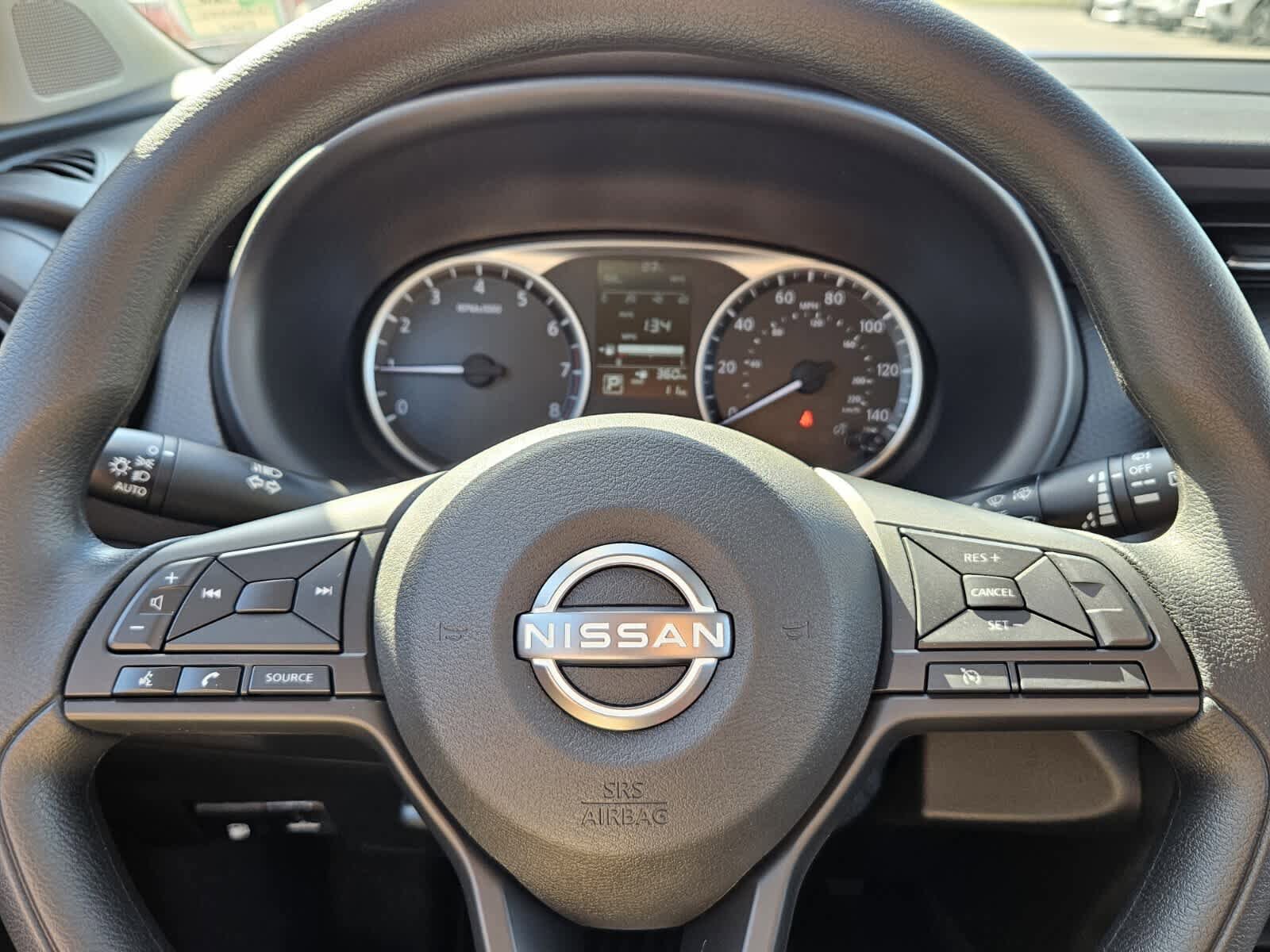 New 2025 Nissan Kicks Play S image 11