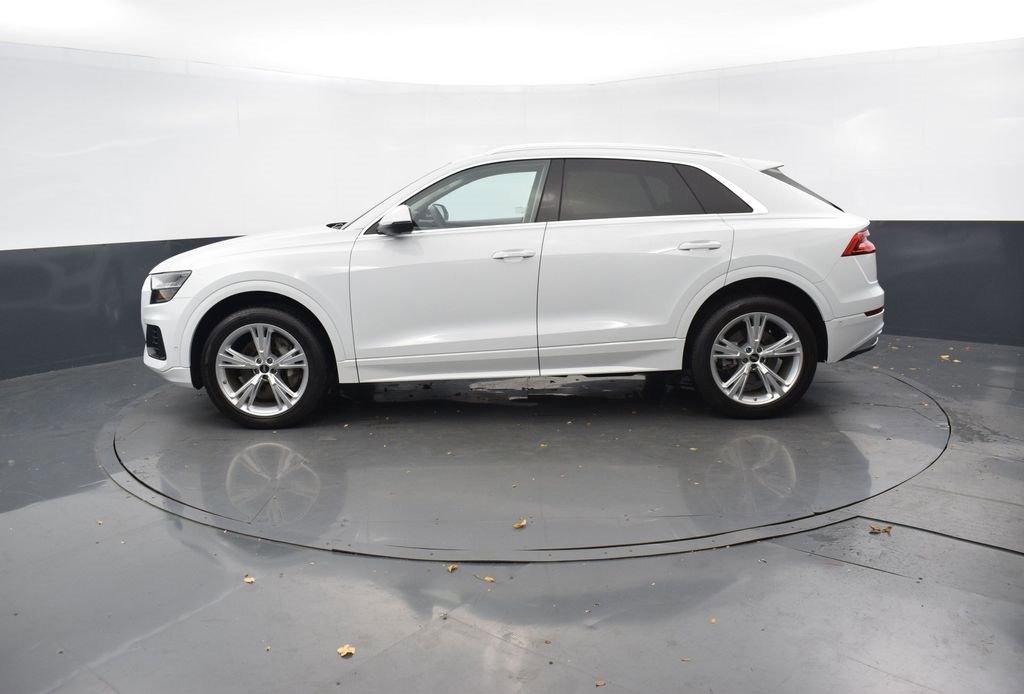 Used 2023 Audi Q8 Premium Plus image 2