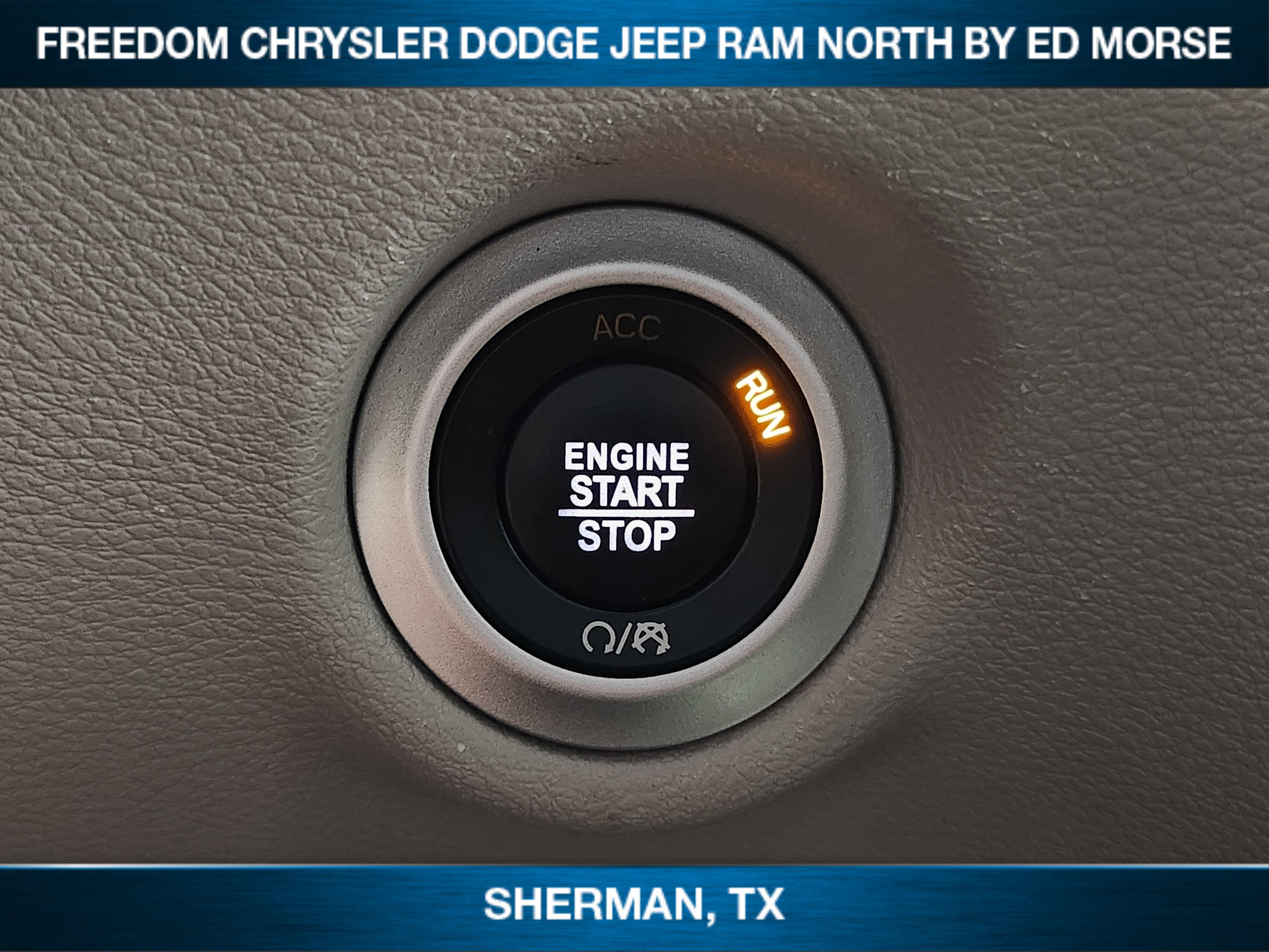 Used 2023 Chrysler Voyager LX image 15