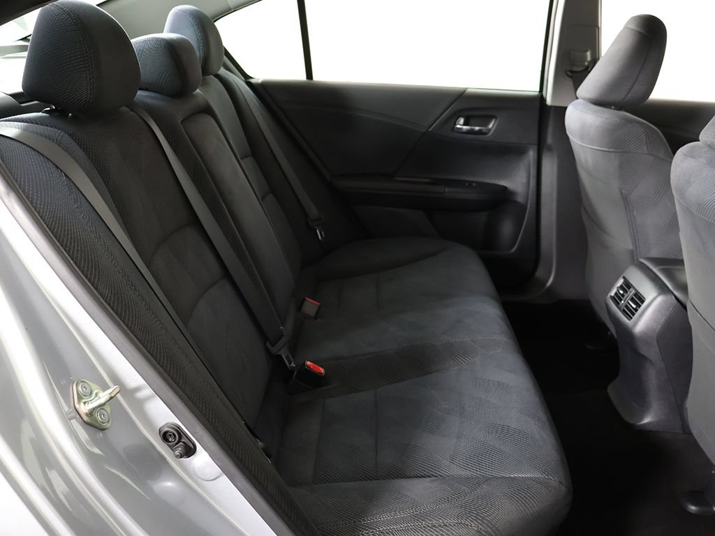 Used 2017 Honda Accord EX image 32