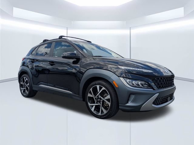 Used 2023 Hyundai Kona Limited FWD image 3