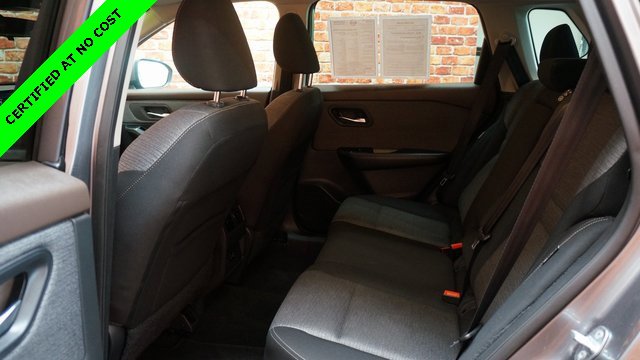 Used 2022 Nissan Rogue SV image 31