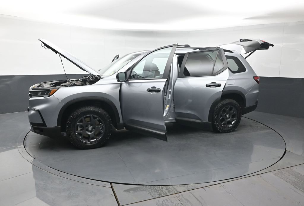 Used 2023 Honda Pilot TrailSport image 46