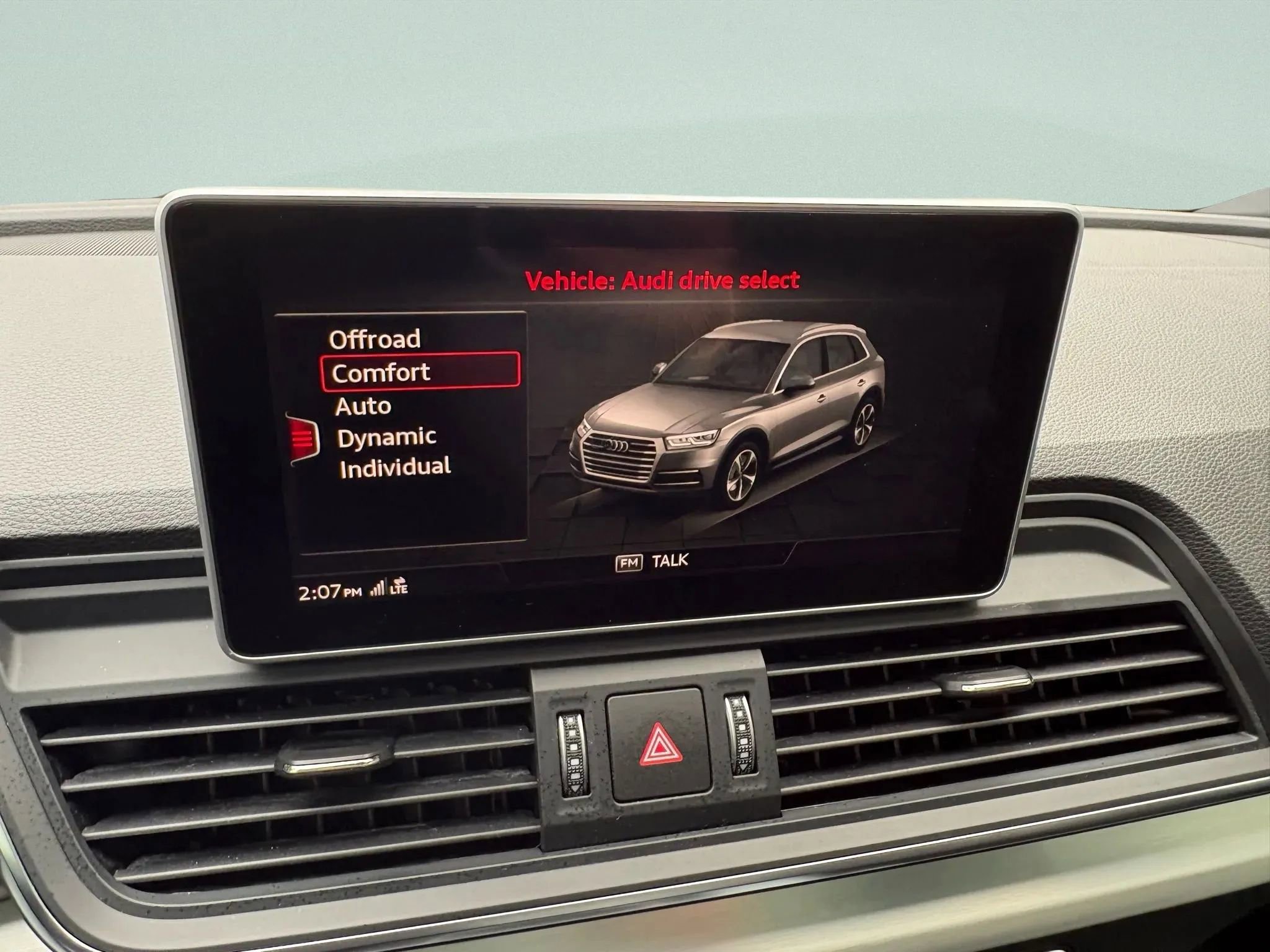 Used 2018 Audi SQ5 Premium Plus w/ Navigation Package AWD/4WD image 42