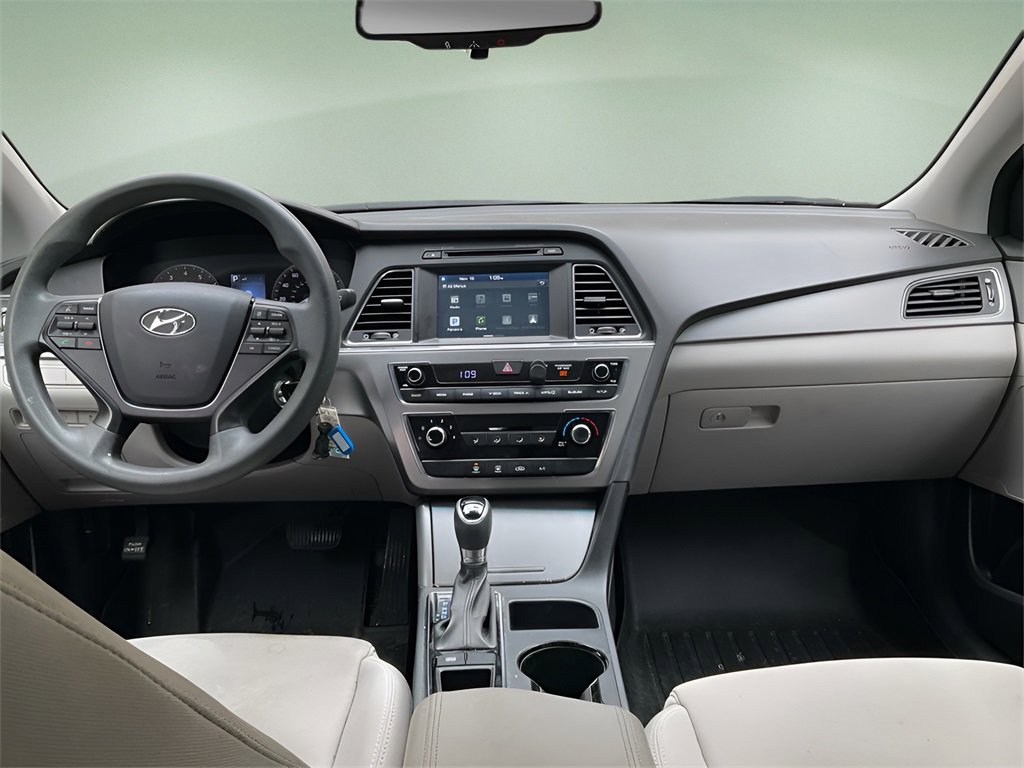 Used 2017 Hyundai Sonata SE w/ Cargo Package image 20