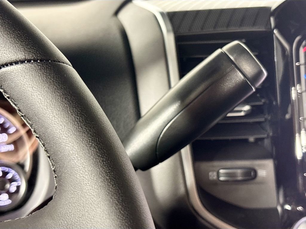 New 2026 RAM 2500 Big Horn AWD/4WD image 18