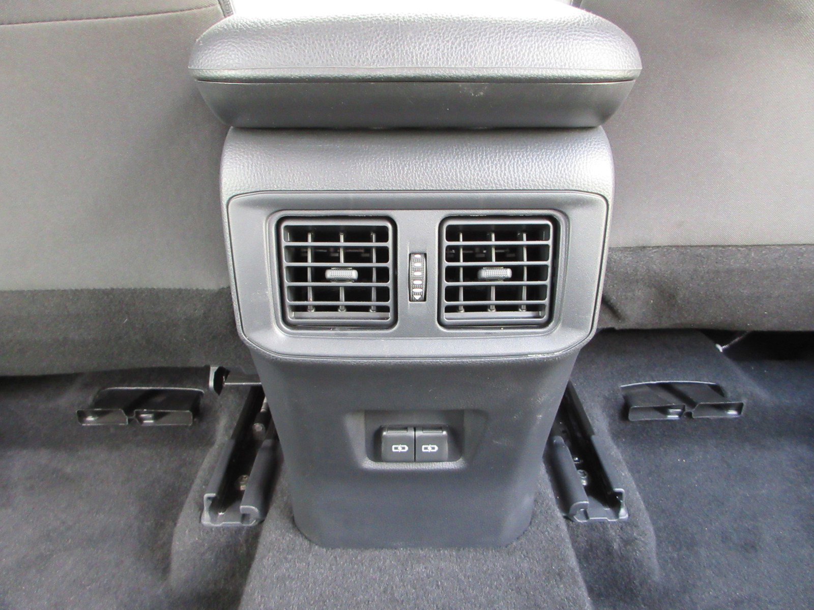 Used 2024 Toyota RAV4 XLE AWD/4WD image 21