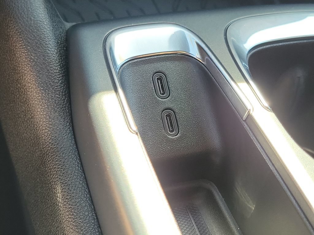 Used 2026 Chevrolet Equinox EV LT FWD image 12