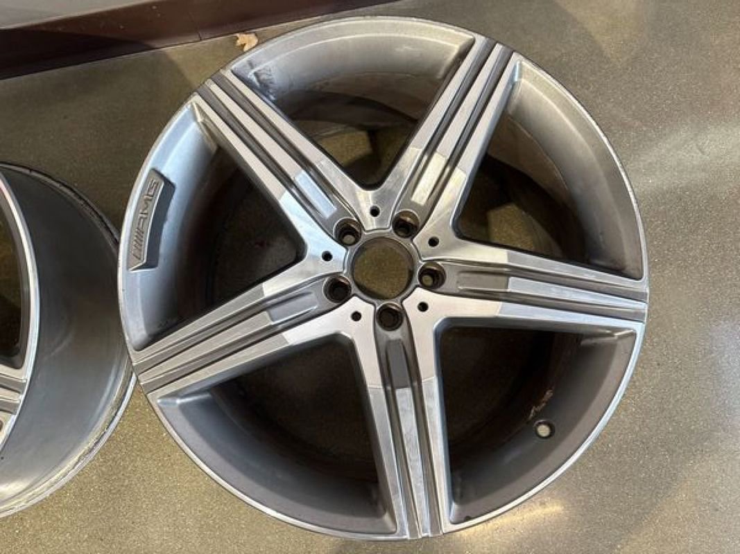 Used 2014 Mercedes-Benz S 63 AMG 4MATIC Sedan image 23