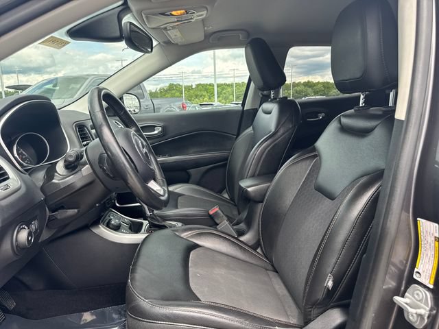 Used 2019 Jeep Compass Latitude w/ Popular Equipment Group AWD/4WD image 12